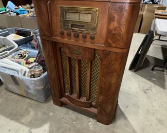 Vintage Radio Orlando