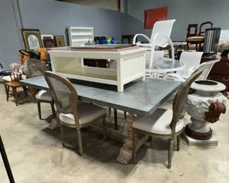 Dining Table and Chairs and Coffee Table Orlando Estate Auction