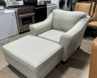 Chair and Ottoman Orlando