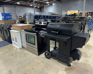 BBQ Grills, Stoves and Washer & Dryers Orlando Estate Auction