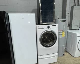 Freezers, Wine coolers and Washer & Dryers Orlando Estate Auction