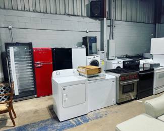 Refrigerators, Wine Cooler, Washer & Dryers and Stoves Orlando Estate Auction