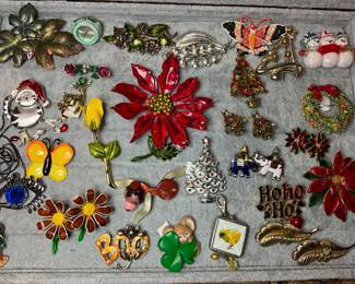 Vintage brooches