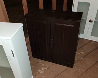 Late arrivals! 2 black and 2 white wall cabinets. 