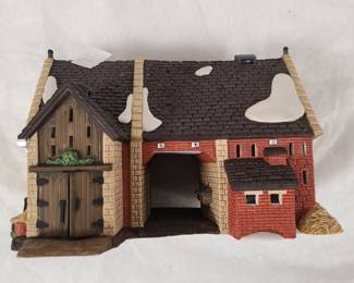 Dept 56 Dickens Village home collectible, lighted house with light, Butter Tub Barn 1996