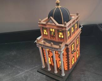 Dept 56 Christmas in City collectible, lighted house with light, First Metropolitan Bank 1994