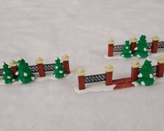 Dept 56 Village collectible fence