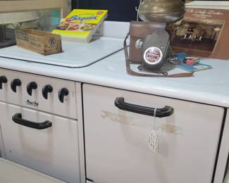 Enamel gas stove