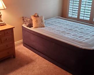 New Queen Air Mattress