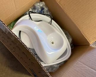 Ceramic pet water fountain 