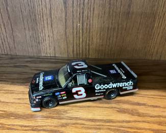 Racing Champions Mike Skinner # 3 Goodwrench 1996 Die Cast Car