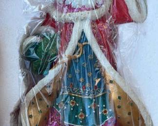 Christopher Radkos Heirloom Musical Santa