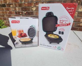 Dash MiniWaffle  Egg Bite Makers