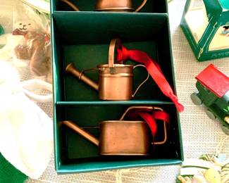 Smith & Hawkens Copper Watering Cans Ornament Set