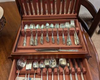 Community White Orchid flatware