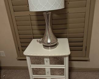 Night stand, mirrored front, Lamp
