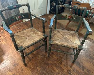 beautiful vintage chairs 