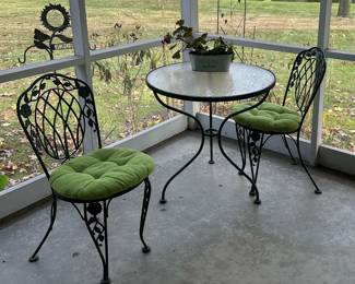 20.1 Green Metal Bistro Table and 2 chairs Table measures 26 round - part of 9 piece set 