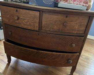 Antique Oak Chest.