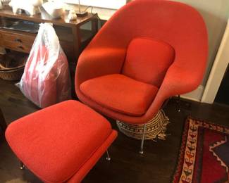 WOMB CHAIR AND OTTOMAN for Knoll