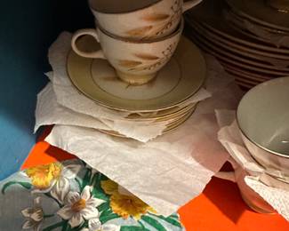 Vintage mid century Goldcrest by Alliance Autumn Gold china set