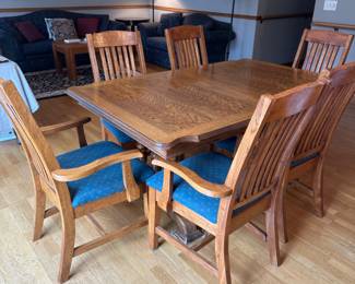 Dining table and chairs (with leaf, not shown) seats 6 plus