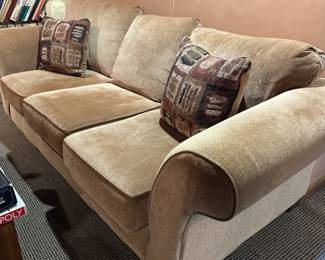Matching sofa and loveseat (Neutral color, good condition)