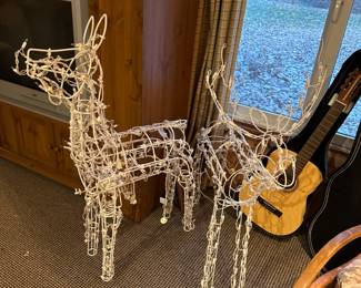 Animated light up deer (several) with box