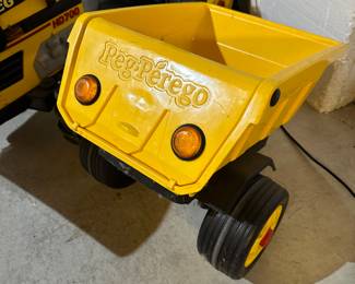 Peg Perego tractor digger ride on toy
