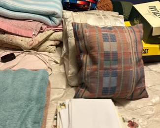 Linens, towels, sheets