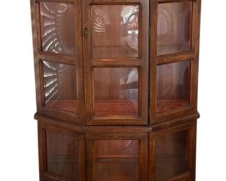 Lighted Curio Cabinet 