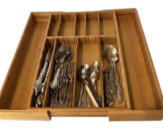 Flatware Expandable Wood Holder 