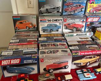 HUGE AMT AND REVELL MODEL CAR KIT COLLECTION