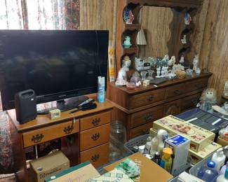dresser with mirror, tv, sewing table