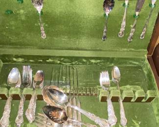 Cased set of Rogers Bros. silver plate silverware