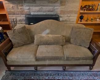 Excellent condition 3 seat sofa -amazingly comfy !