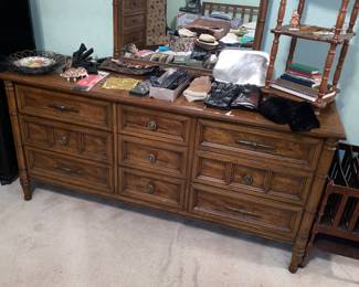 Henredon low boy dresser with mirror