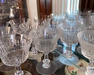 Short stemware glass set