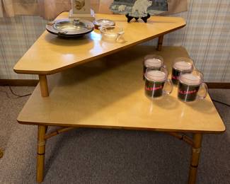 MCM double level corner/end table