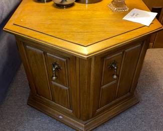 5 sided end table with storage