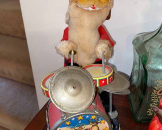 Battery operated drumming Santa