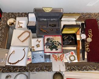 Assorted costume jewelry