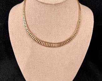 14K Tricolor Gold Ribbed Necklace