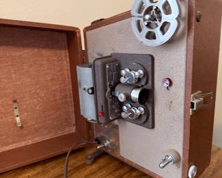 Vtg Keystone Sixty 8MM Film Projector
2 of 3