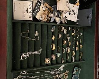 Jewelry box and contents