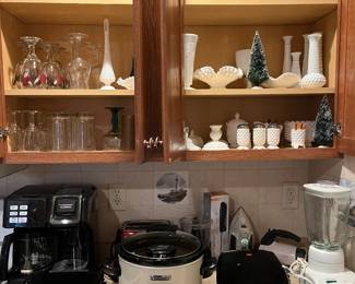 Kitchen gadgets, milkglass