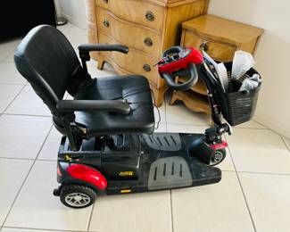 Red and Black.  Go Dawgs!!