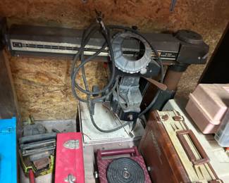 Radial arm saw