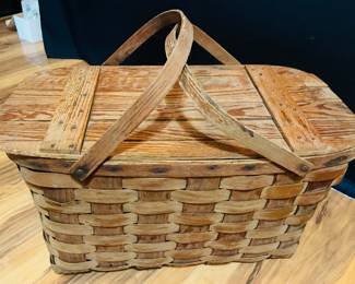 Vintage Split Oak Picnic Basket 