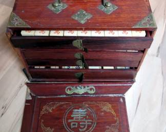 intage Mahjong Game Set, Includes Tiles And Carrier